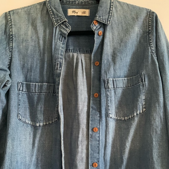 Madewell Denim Button Front Raw Hem Long Sleeve Blouse size XS EUC - Picture 3 of 6